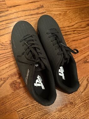 Brava Men’s Black Cleats